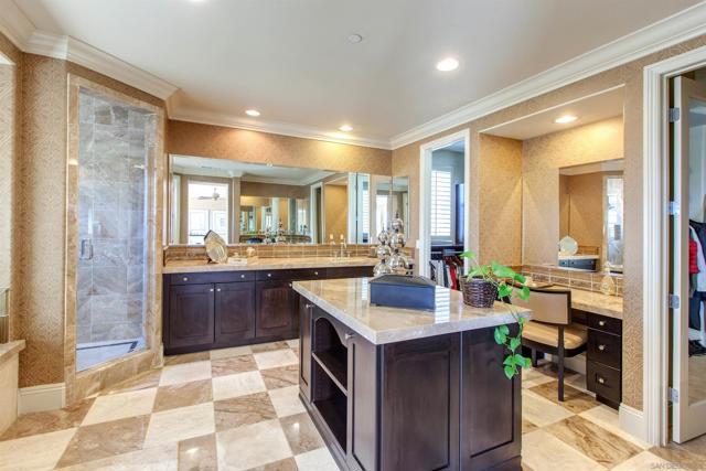 671 Via Maggiore, Chula Vista CA: https://media.crmls.org/mediaz/e6a73103-0a12-49e0-89d3-bc917d66933a.jpg