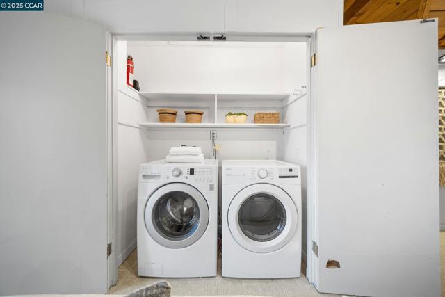 110 Twin Peaks Drive, Walnut Creek CA: https://media.crmls.org/mediaz/e6a999cb-628f-4b5c-9021-b9772d49f169.jpg