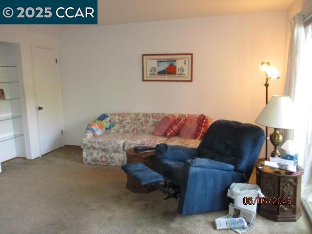 1894 Cannon Dr, Walnut Creek CA: https://media.crmls.org/mediaz/e6a9ea0e-85f5-4099-ada9-760e6c0c2d5b.jpg