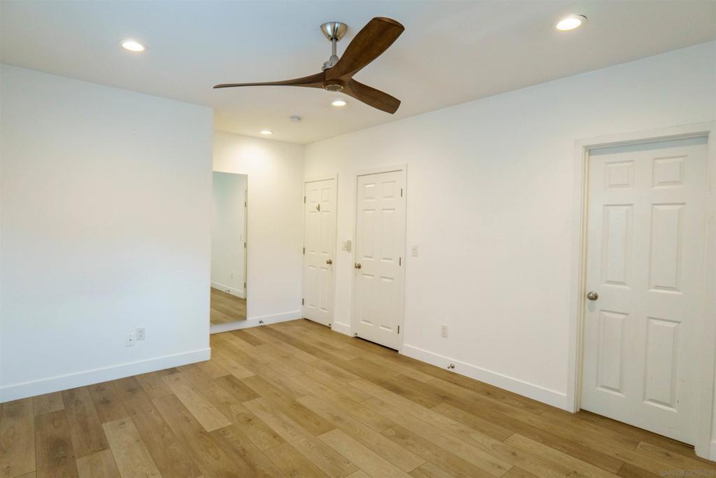 MLS #250018206SD img 17