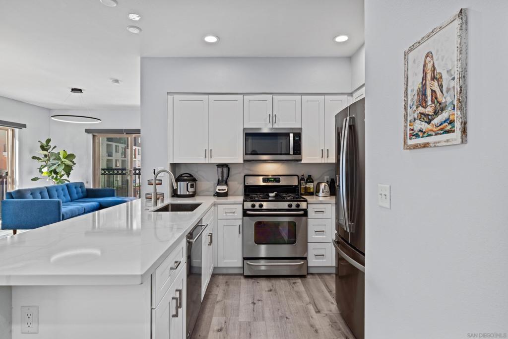 450 J Street - photo 6