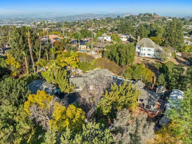 10880 Hess Drive, La Mesa CA: https://media.crmls.org/mediaz/e6ac028a-5e51-4301-a3aa-50bdf7d363c8.jpg