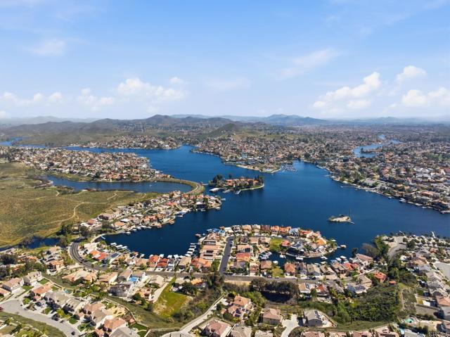 Detail Gallery Image 27 of 48 For 29 Villa Valtelena, Lake Elsinore,  CA 92532 - 4 Beds | 3 Baths