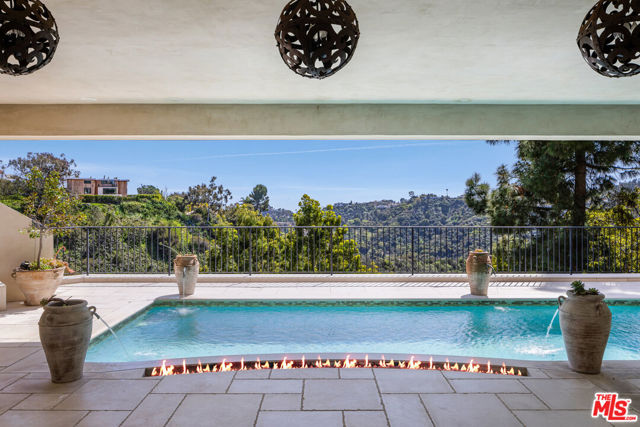 1921 Bel Air Road, Los Angeles CA: https://media.crmls.org/mediaz/e6ac659e-5f97-4b35-8383-b98474f00d5c.jpg