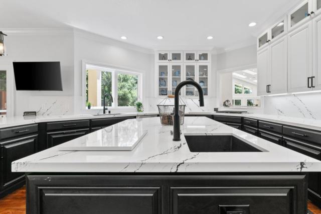 29 Kite Hill Road, Santa Cruz CA: https://media.crmls.org/mediaz/e6ad576a-1326-467a-a8e8-ea8c097c1755.jpg
