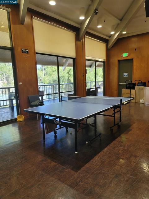 310 N Civic Dr., Walnut Creek CA: https://media.crmls.org/mediaz/e6adb525-907f-440d-b2f6-ce8c545d22f1.jpg