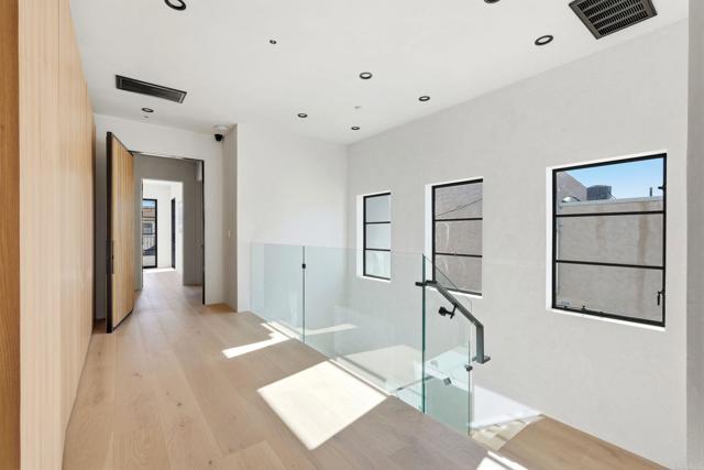 Detail Gallery Image 22 of 52 For 160 N Stanley Dr, Beverly Hills,  CA 90211 - 5 Beds | 5/1 Baths