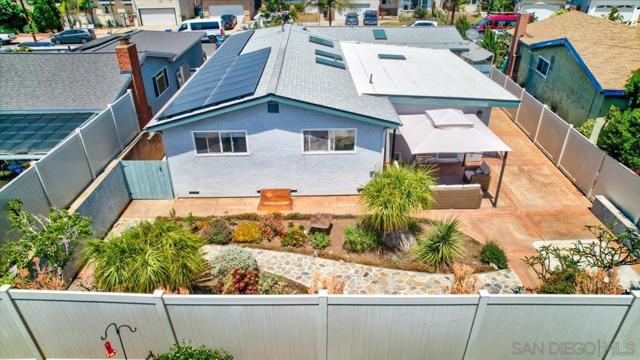 3981 Hatton St, San Diego CA: https://media.crmls.org/mediaz/e6af12c5-c619-49e2-8f9f-461d22c6c26f.jpg