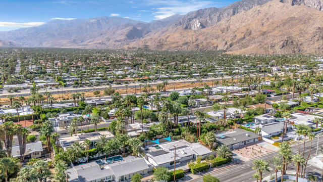 1075 E Sunny Dunes Road, Palm Springs, CA 92264