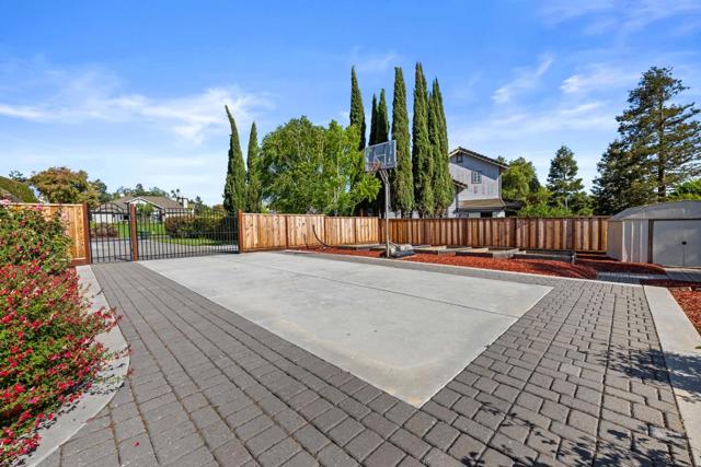 151 Tierra Del Sol, Hollister CA: https://media.crmls.org/mediaz/e6af7c42-735f-4dc9-bf9f-05940d032a73.jpg