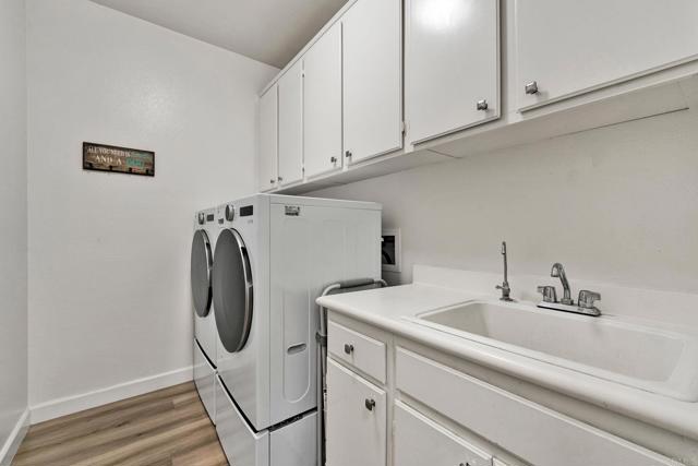 2139 Kirkcaldy Road, Fallbrook CA: https://media.crmls.org/mediaz/e6aff188-32ba-470a-bfc7-a01e00e25f4c.jpg