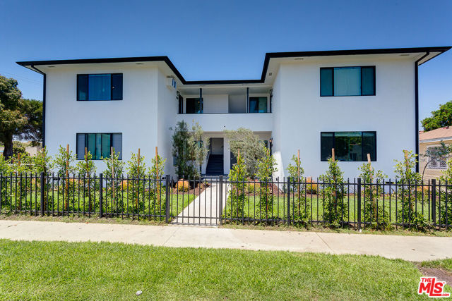 2845 S REDONDO, Los Angeles CA: https://media.crmls.org/mediaz/e6b07d92-1060-44b3-ab7f-7b52fc316991.jpg