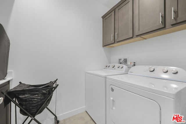 73500 Henri Drive, Palm Desert CA: https://media.crmls.org/mediaz/e6b0fa05-e0e7-4a1c-b7ba-79e69946ab78.jpg