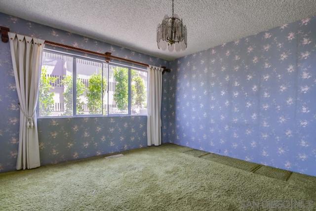 954 Harbor View Dr, San Diego CA: https://media.crmls.org/mediaz/e6b13d91-47a6-4f82-8922-c252278ec289.jpg