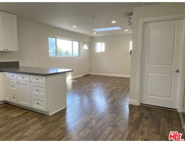 4567 Yellowstone Street, Los Angeles CA: https://media.crmls.org/mediaz/e6b152a5-a76c-4636-ac31-16fa236b0f0c.jpg