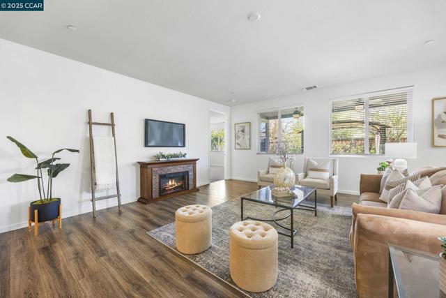 951 Dainty Avenue, Brentwood CA: https://media.crmls.org/mediaz/e6b1b75a-557d-4c3b-b4b3-5c512204abfb.jpg