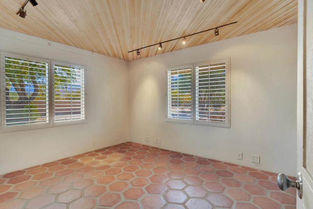 316 Pointing Rock Drive, Borrego Springs CA: https://media.crmls.org/mediaz/e6b245e9-b8ee-4c11-8cf8-c68a229a50e8.jpg