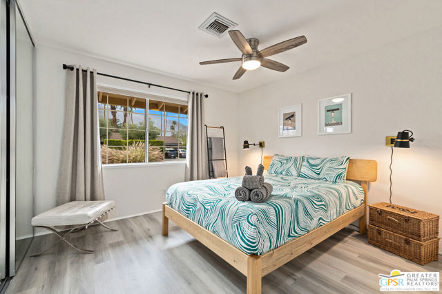 1334 S San Joaquin Drive, Palm Springs CA: https://media.crmls.org/mediaz/e6b267bb-506a-46e9-9e9a-f59032a922b7.jpg
