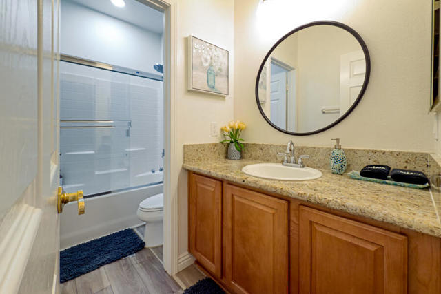 43784 Riunione Place, Indio CA: https://media.crmls.org/mediaz/e6b278a9-d6d6-4e95-8561-7163994373c4.jpg
