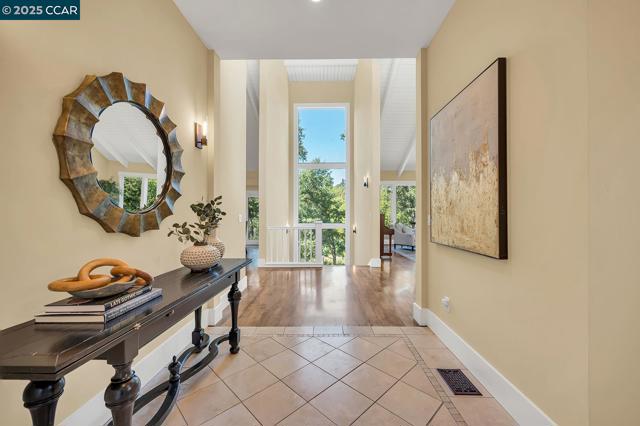 691 Old Jonas Hill Rd, Lafayette CA: https://media.crmls.org/mediaz/e6b2c366-4a3d-4cb4-a637-a3751ef4993d.jpg