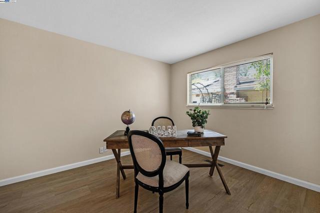 5375 Sandra Way, Livermore CA: https://media.crmls.org/mediaz/e6b44104-f81e-4d39-965b-23372984ef87.jpg