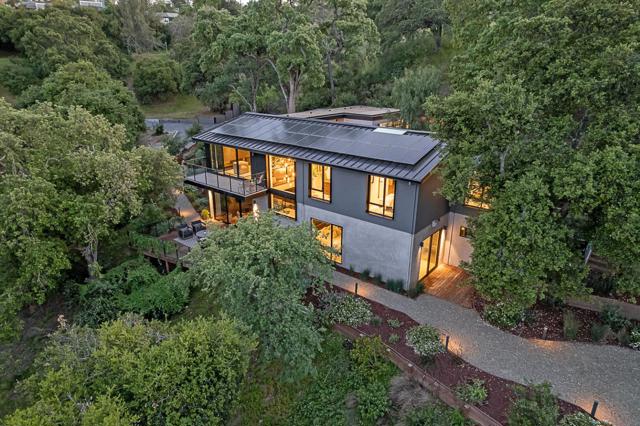 26896 Alejandro Drive, Los Altos Hills CA: https://media.crmls.org/mediaz/e6b470a3-276e-4b7e-b4aa-dd5d3a2f2325.jpg