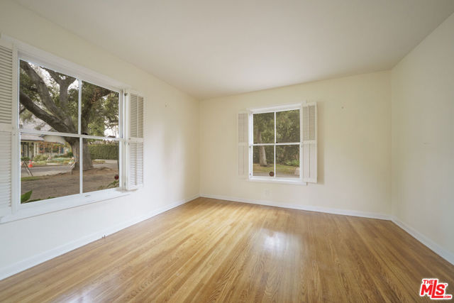 520 Winthrop Road, San Marino CA: https://media.crmls.org/mediaz/e6b528cd-8f46-46db-952b-42d881645d29.jpg