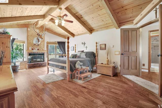 2960 Almondwood Pl, Oakley CA: https://media.crmls.org/mediaz/e6b52e98-7c32-438f-ad00-c00670309a86.jpg