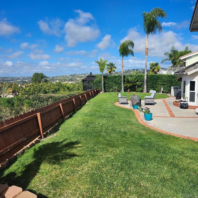 Detail Gallery Image 11 of 56 For 2124 Pintoresco Court, Carlsbad,  CA 92009 - 4 Beds | 3 Baths