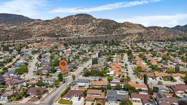 6421 Almar Street, Simi Valley CA: https://media.crmls.org/mediaz/e6b602d0-410e-4bfd-946f-c8a7f4e1243f.jpg