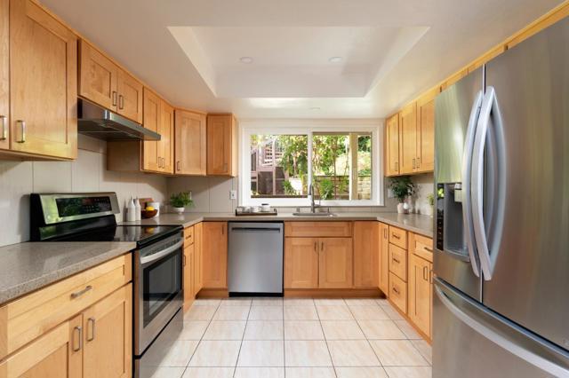 14664 Springer Avenue, Saratoga CA: https://media.crmls.org/mediaz/e6b6efcc-3513-4687-8f17-392753c48bec.jpg