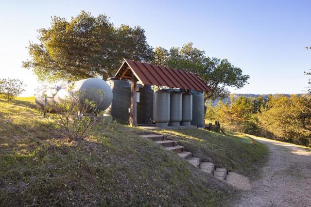 Image 34 of 41 For 28000 Underwood Road