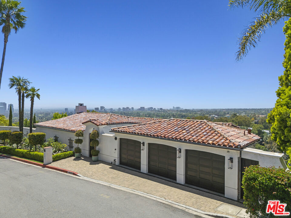 1381 Summitridge Drive