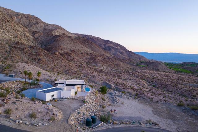 Image 11 of 65 For 71260 Oasis Trail