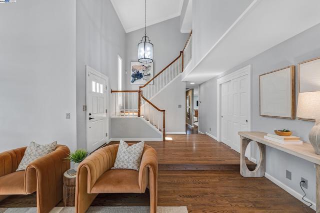 519 Ellesmere Dr, Walnut Creek CA: https://media.crmls.org/mediaz/e6b9e5f5-9143-4551-9e5c-7a55f58fca42.jpg