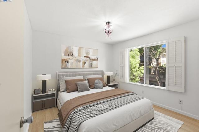 2575 Easton Way, San Jose CA: https://media.crmls.org/mediaz/e6ba5cf0-ec46-4296-98a9-82109eb5878c.jpg