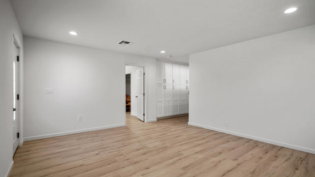 8582 Frontera Avenue, Yucca Valley CA: https://media.crmls.org/mediaz/e6ba9c45-0973-4b69-ae69-8c5957b37be5.jpg