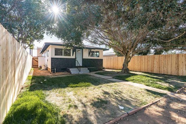 3008 C Ave, National City CA: https://media.crmls.org/mediaz/e6bb25c0-e504-4104-85e9-669d180dd474.jpg