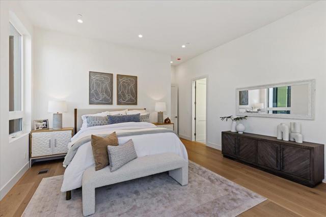 61 HILLTOP Drive, San Carlos CA: https://media.crmls.org/mediaz/e6bb557f-97a5-431c-984e-005a23e9b835.jpg