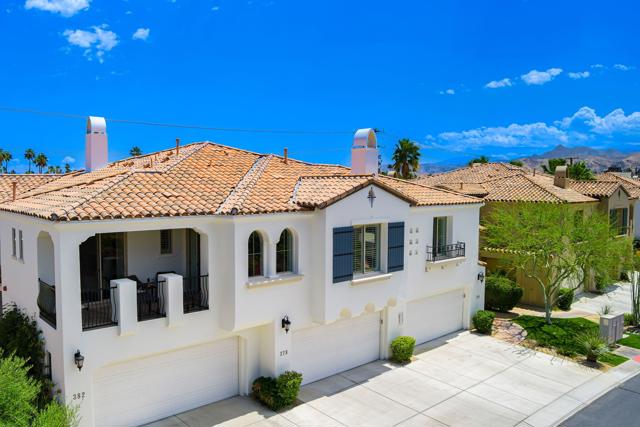 374 Terra Vita, Palm Springs CA: https://media.crmls.org/mediaz/e6bc4413-a77c-4988-939d-1ea5a46b35b6.jpg