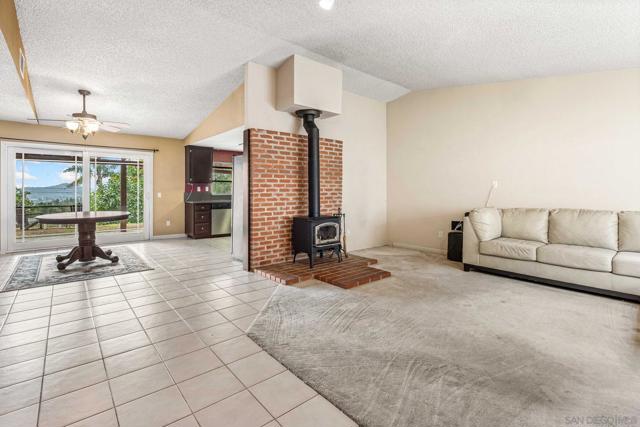 12313 Winter Gardens Dr, Lakeside CA: https://media.crmls.org/mediaz/e6bfe078-0928-4f02-9a4f-331ed3e0ba50.jpg