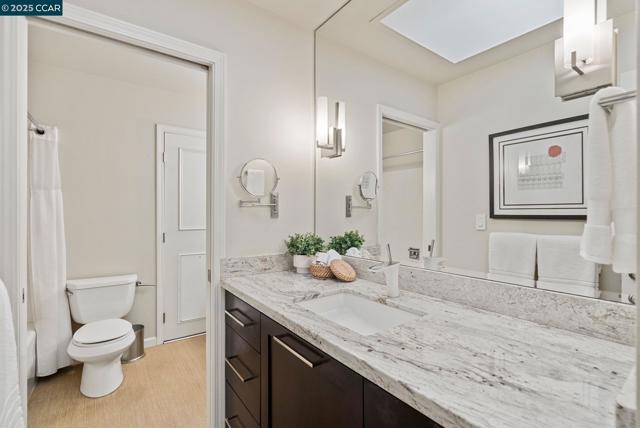 1902 Joseph Dr, Moraga CA: https://media.crmls.org/mediaz/e6c0c962-9022-4ef1-b39a-f31448509edd.jpg