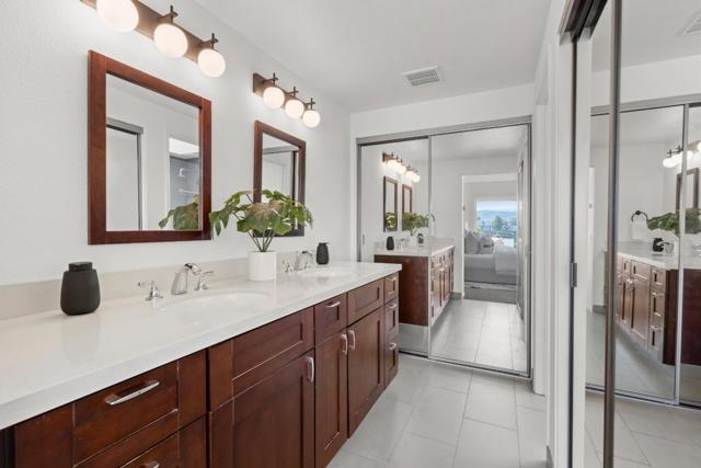 17 Spinnaker Place, Redwood City CA: https://media.crmls.org/mediaz/e6c1da3e-0fc3-4ce2-8e7b-8bb912eff240.jpg