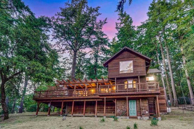 12338 First Fork Road, Los Gatos CA: https://media.crmls.org/mediaz/e6c289fb-ff46-4ce0-bde4-dfcec9eebc12.jpg