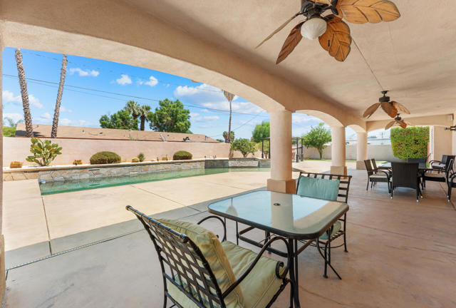 32100 Whispering Palms Trail, Cathedral City CA: https://media.crmls.org/mediaz/e6c4b114-a008-48fc-ad3a-cc6229a2ef0a.jpg