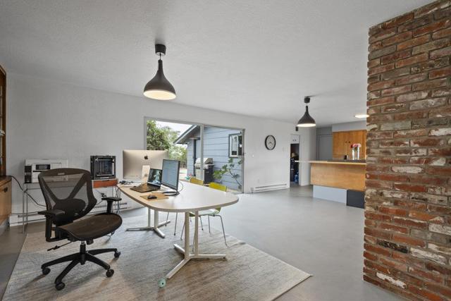 43002 Arroyo Seco Road, Soledad CA: https://media.crmls.org/mediaz/e6c56309-9f5b-4b68-bce2-9ad5693e7785.jpg