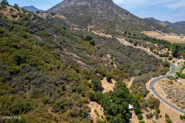 115 Carlisle Road, Westlake Village CA: https://media.crmls.org/mediaz/e6c772a3-18cc-4480-9885-6e923307d115.jpg