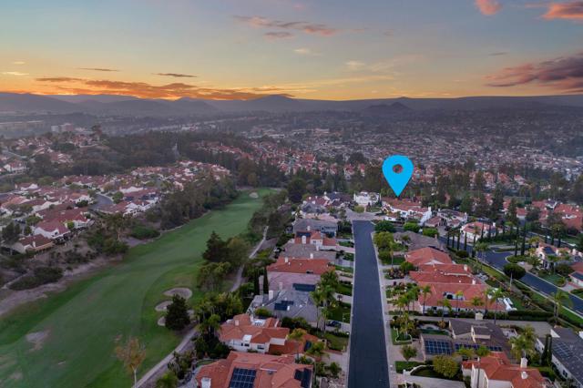 12206 Fairway Pointe Row, San Diego CA: https://media.crmls.org/mediaz/e6c7bfa8-344e-4d10-bad9-6d026594ba11.jpg