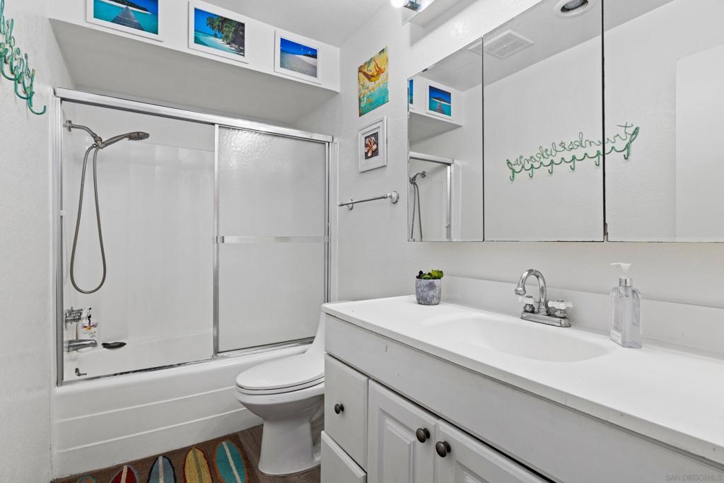 6406 Friars Rd. - photo 10