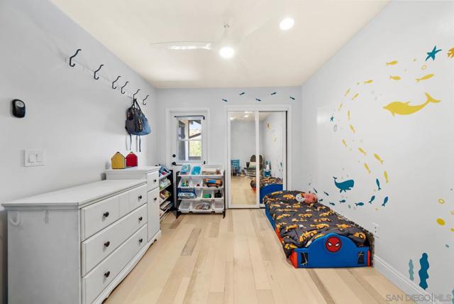 2459 Caminito Ocean Cv, Cardiff by the Sea CA: https://media.crmls.org/mediaz/e6c8596e-988a-4228-a95b-f3526a1f6ea9.jpg